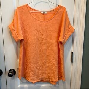 Entro Women’s Coral Orange Cuffed Short Sleeve Oversized Textured Size SM Blouse